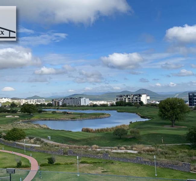 Queretaro Fantastic Condo Lake & Golf Course View
